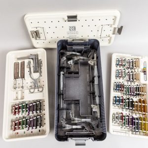 V.Mueller SEC Shadowline Cervical Retractor with Distraction Set