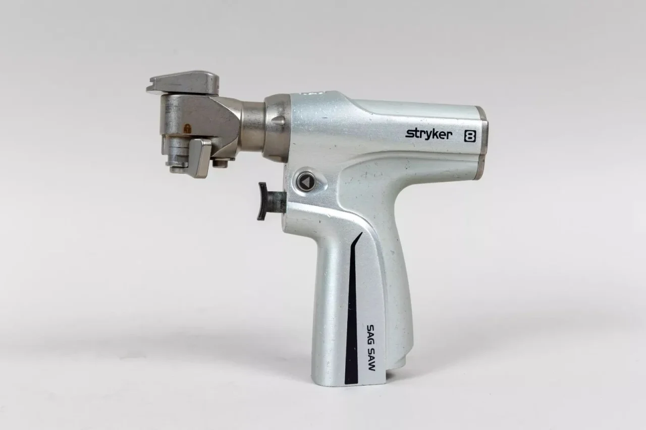 Stryker System 8 Sagittal Saw MPN: 8208