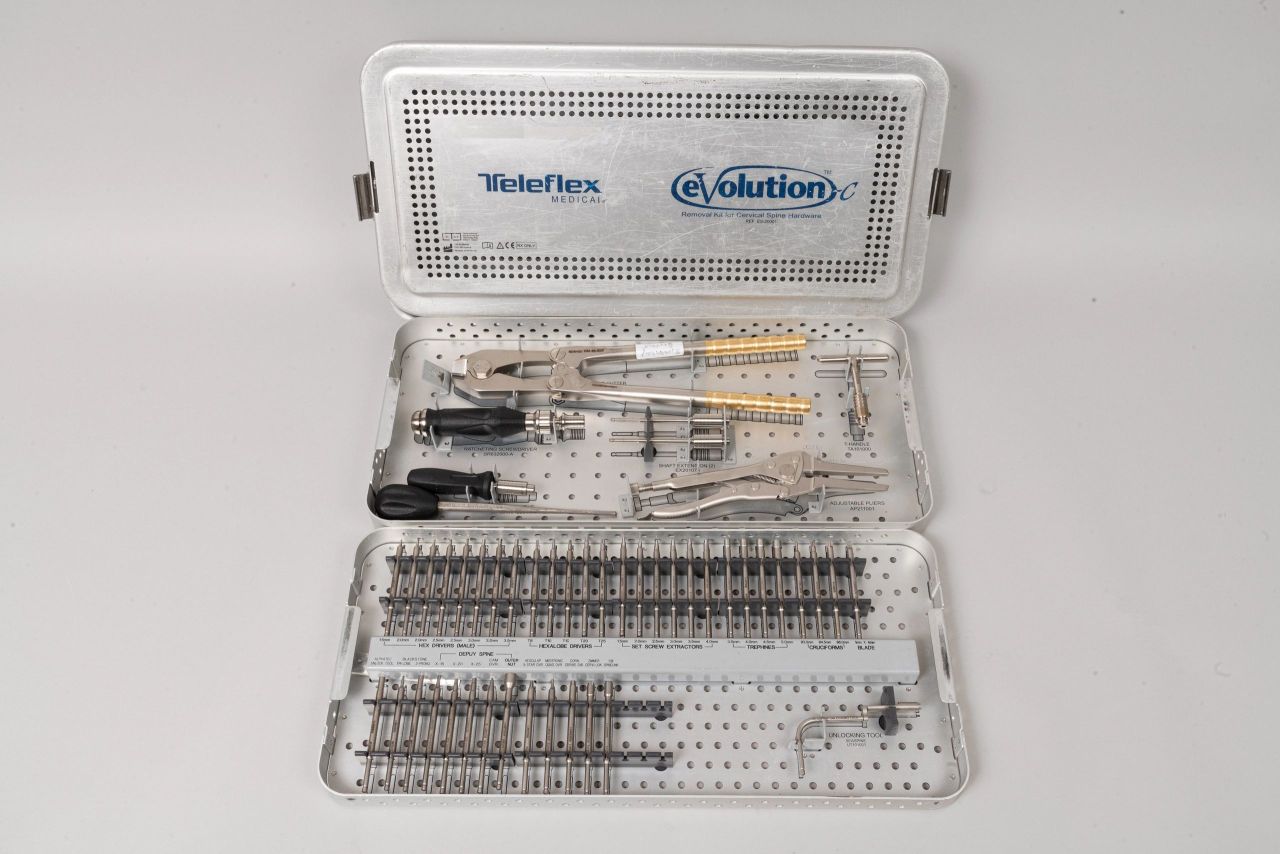 Teleflex Medical Evolution-C Cervical Screw Removal Set; MPN: ES-20001