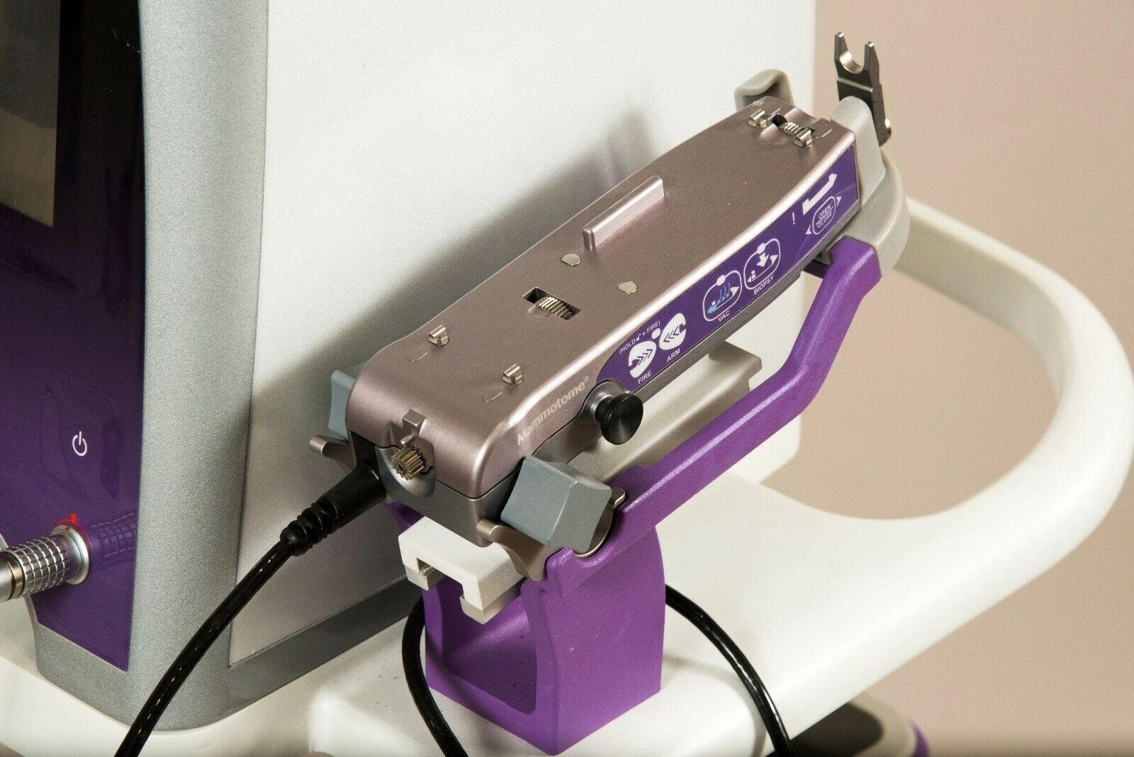 Mammotome Revolve Biopsy Device MSCM1 Vacuum-Assisted Breast Biopsy System - Image 6