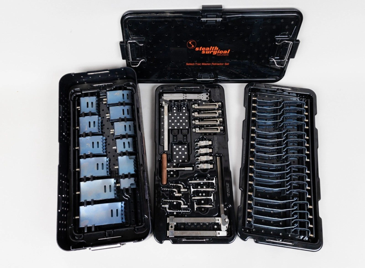 Stealth Surgical Select-Trac Versatrac All Titanium Master Retractor Set