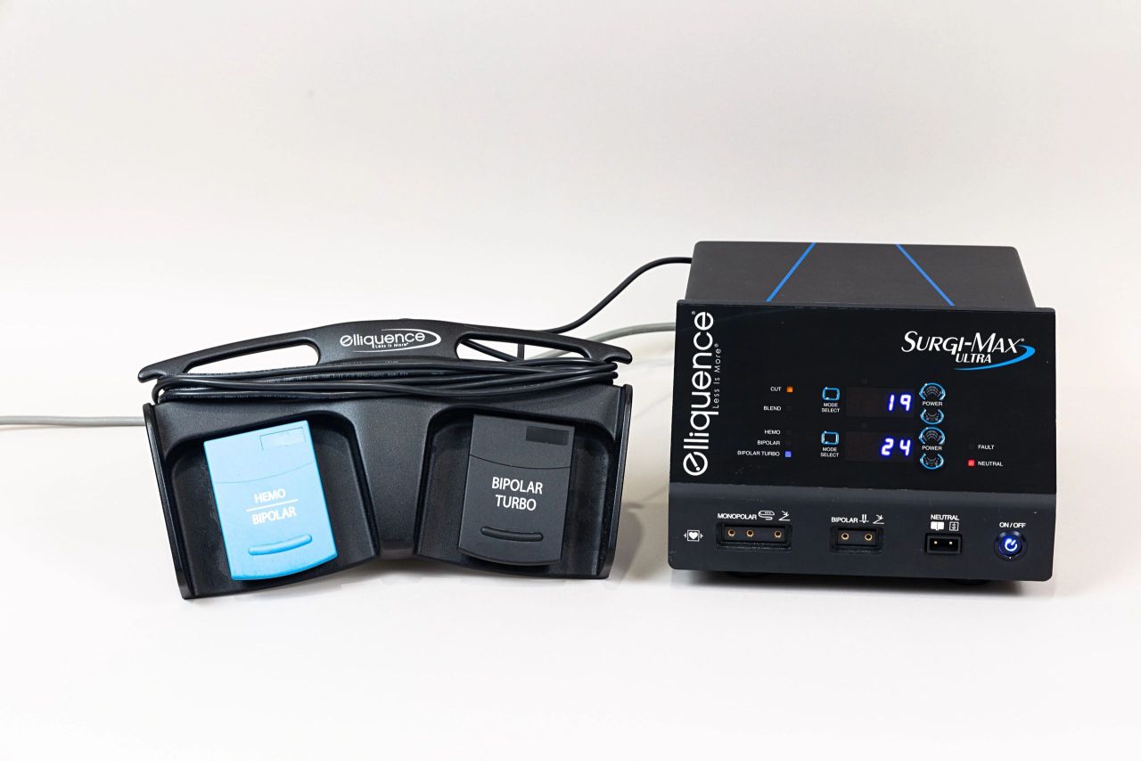 Elliquence Surgi-Max Ultra with Elliquence Dual Footswitch