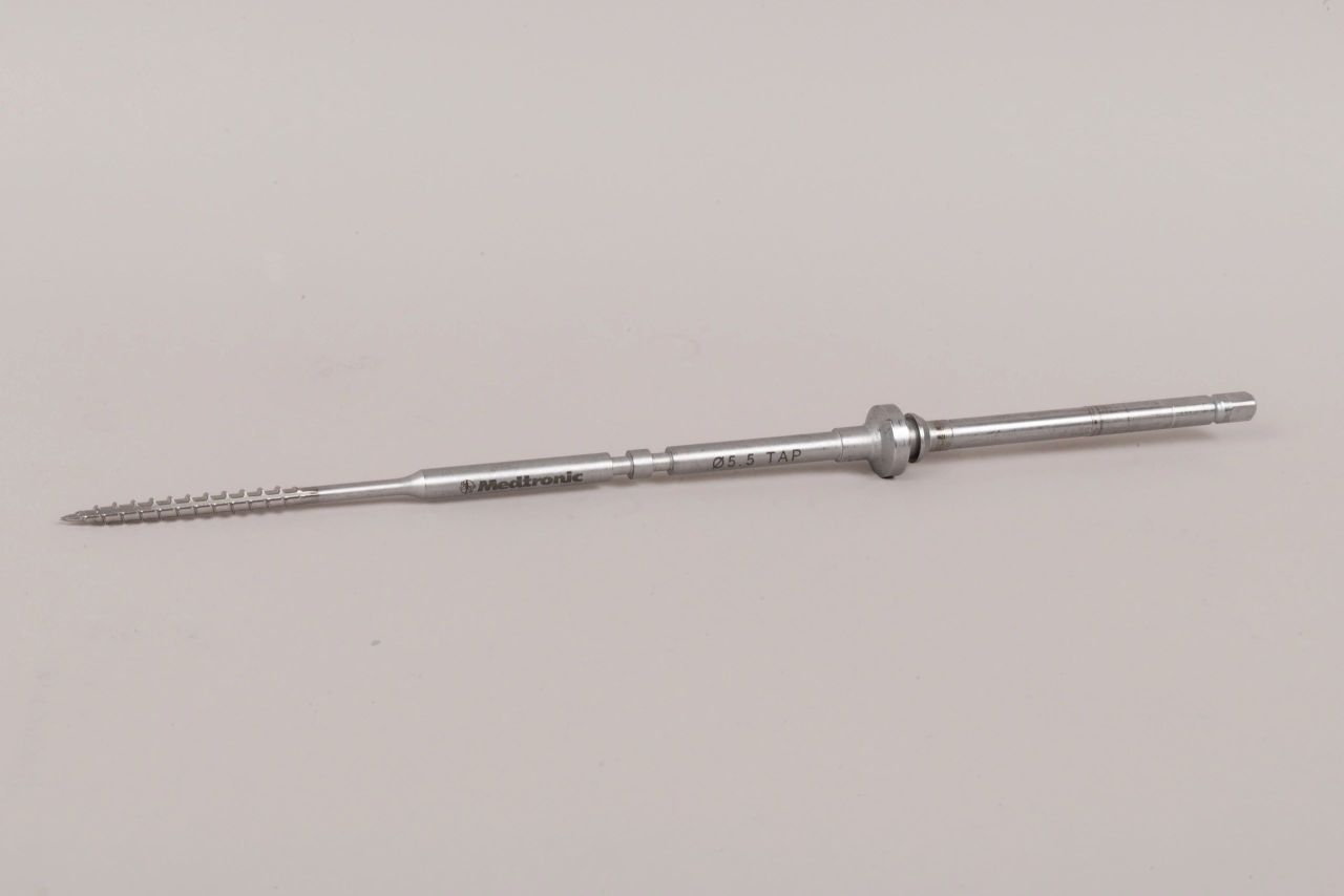 Medtronic Navigated CD Horizon Solera 5.5mm Awl-Tip Tap NAV2004