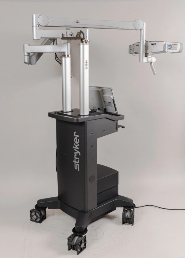 Stryker NAV3i Navigation System with CranialMap 3.0 Software ...