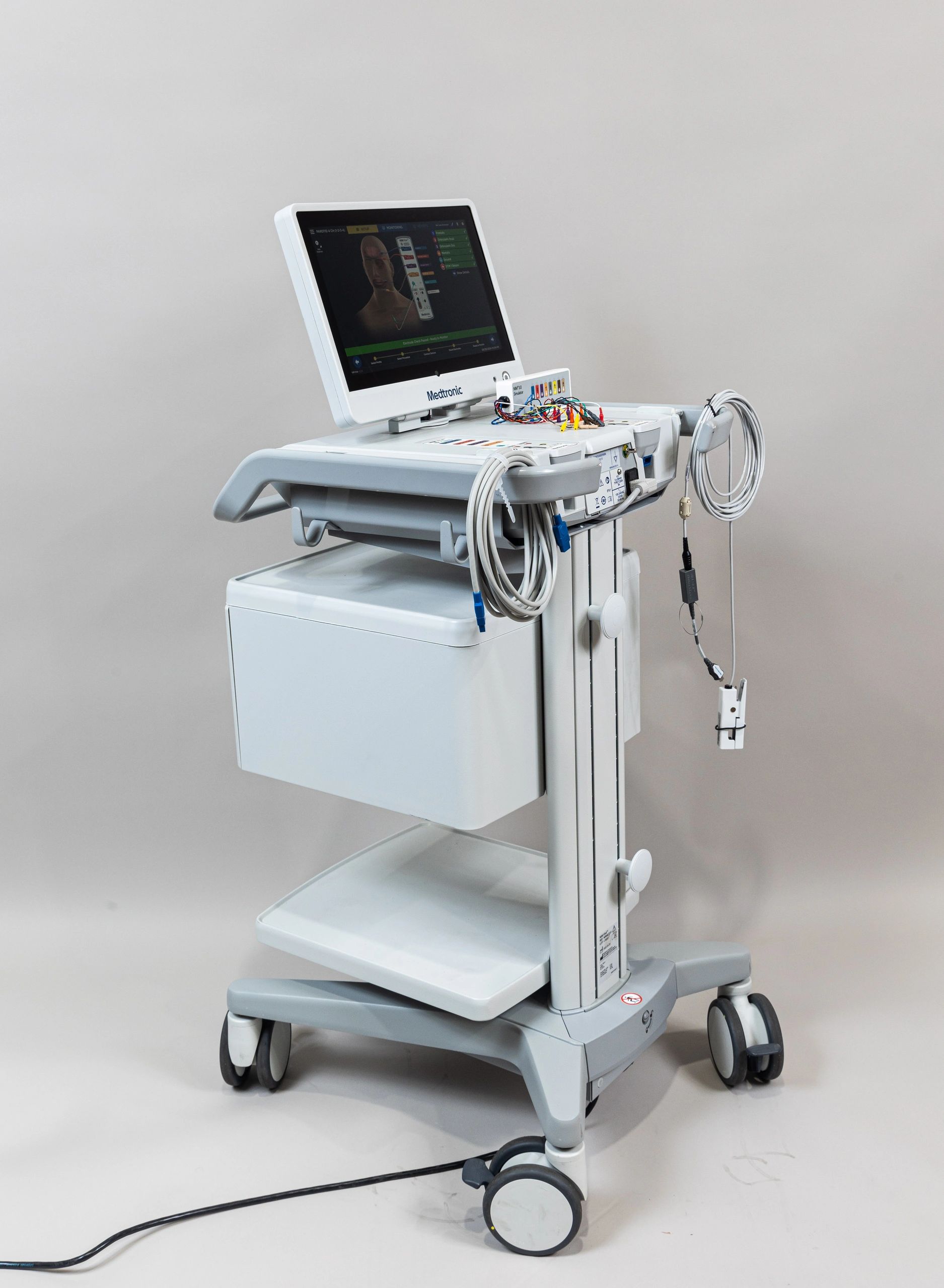 Medtronic NIM Vital Nerve Monitoring System with Patient Interfaces and Cart - Image 6