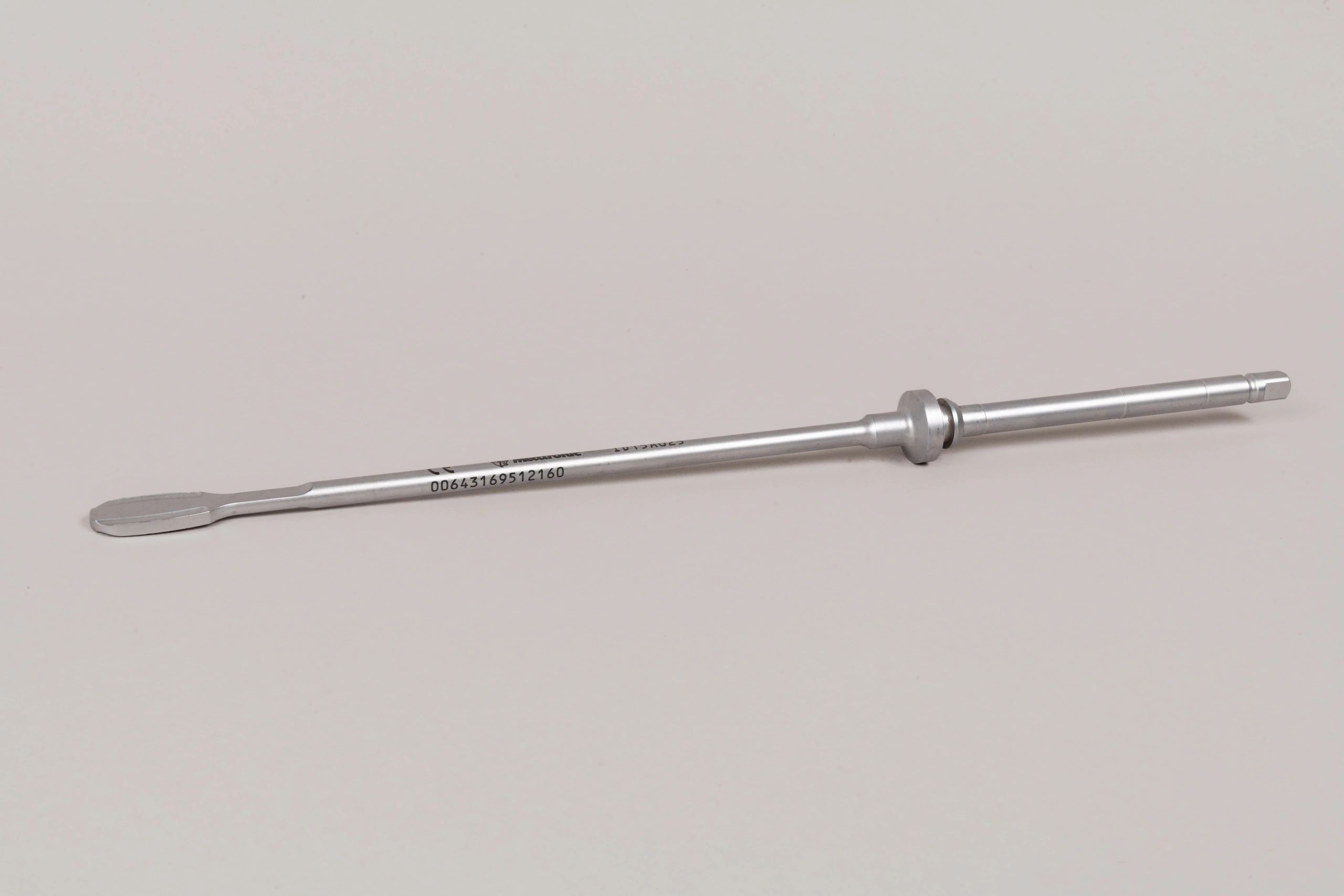 Medtronic Navigated 14MM POSTERIOR ROTATING SHAVER NAV2057 - Image 2