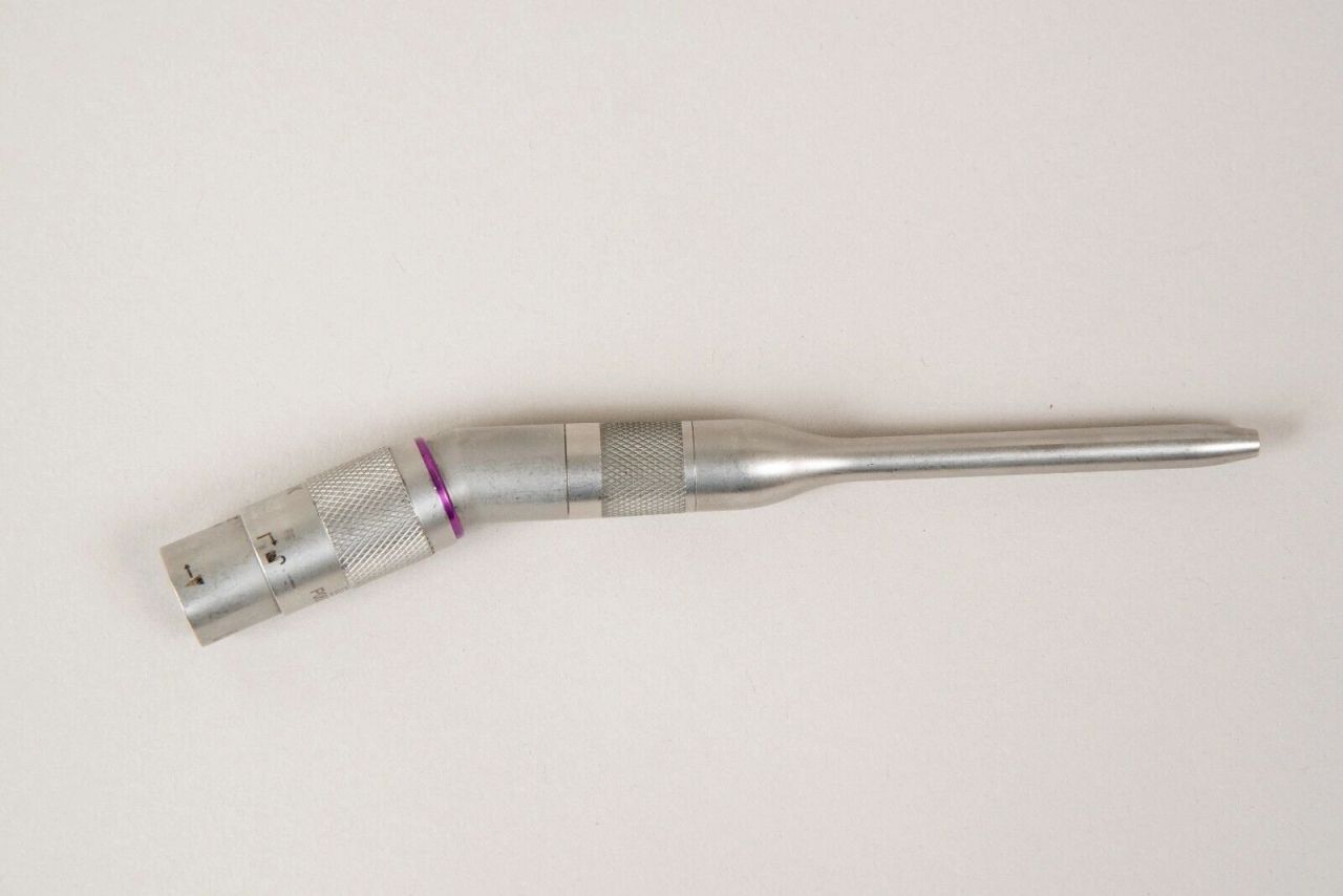 Medtronic AA10DK Double Lock Angled Attachment