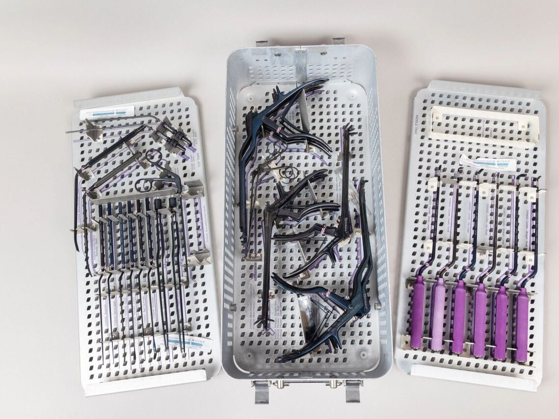 NuVasive Maxcess TLIF Decompression Set - Simon Medical, Inc