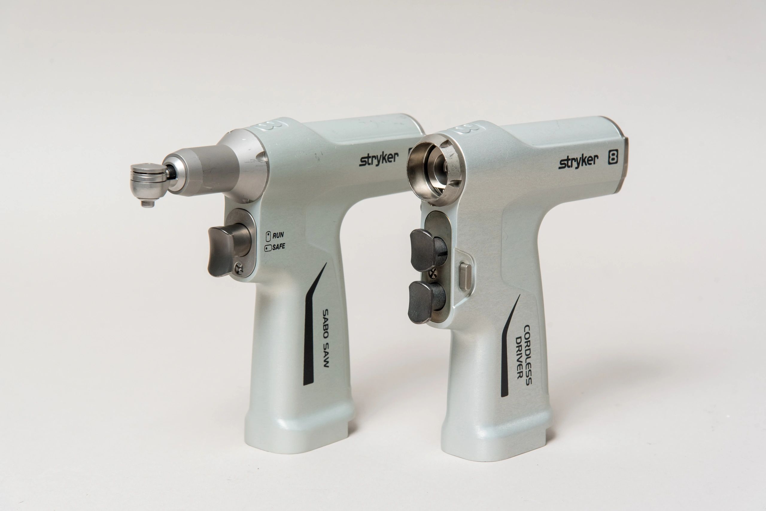 Stryker System 8 Cordless Driver MPN 4505-000-000 and Sabo Saw MPN 4508-000-000 - Image 5