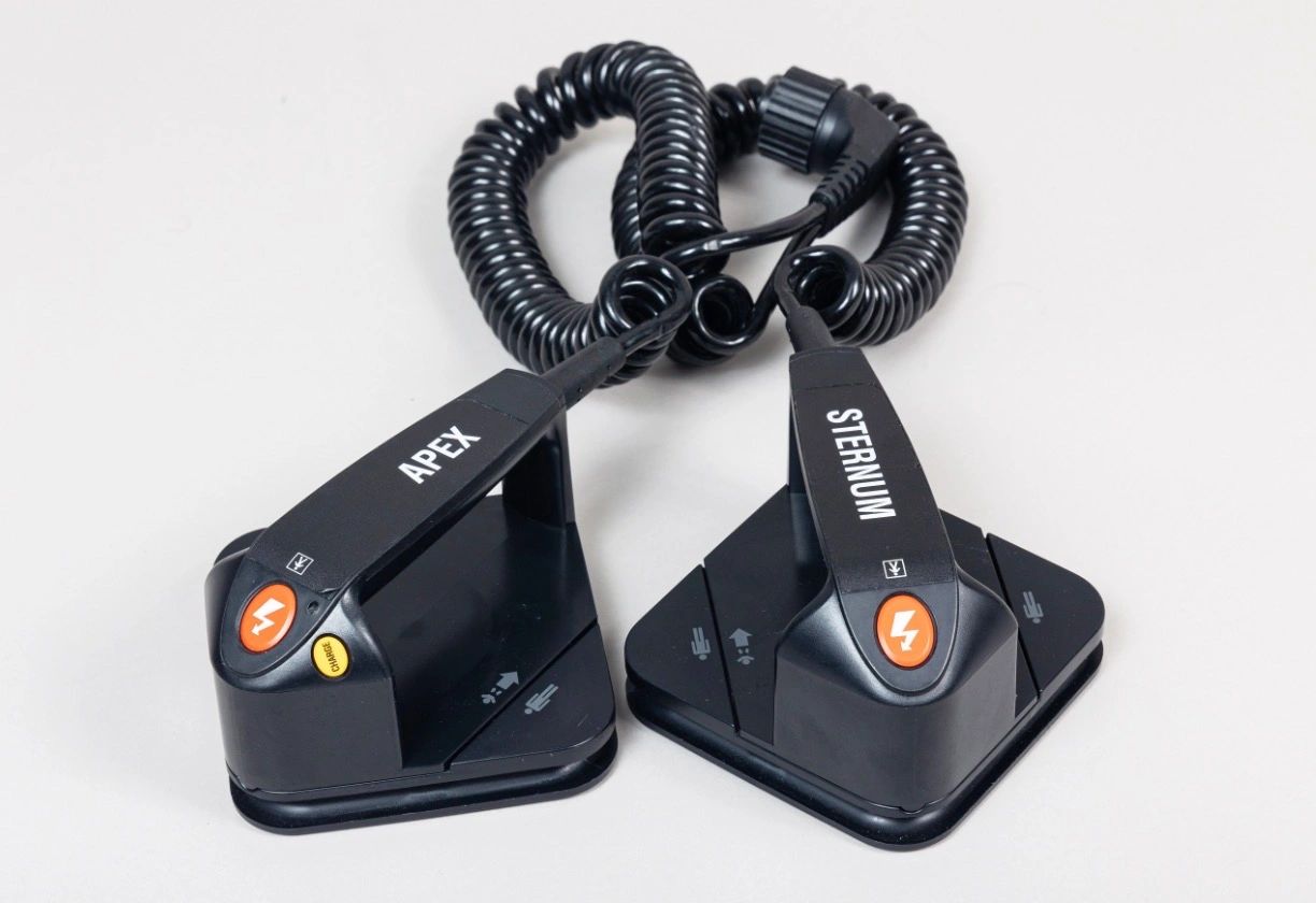 Physio-Control LIFEPAK 20e Defibrillator With Paddles - Image 8
