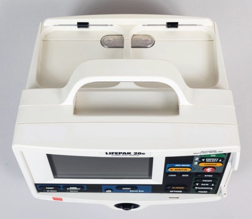 Physio-Control LIFEPAK 20e Defibrillator With Paddles - Image 6