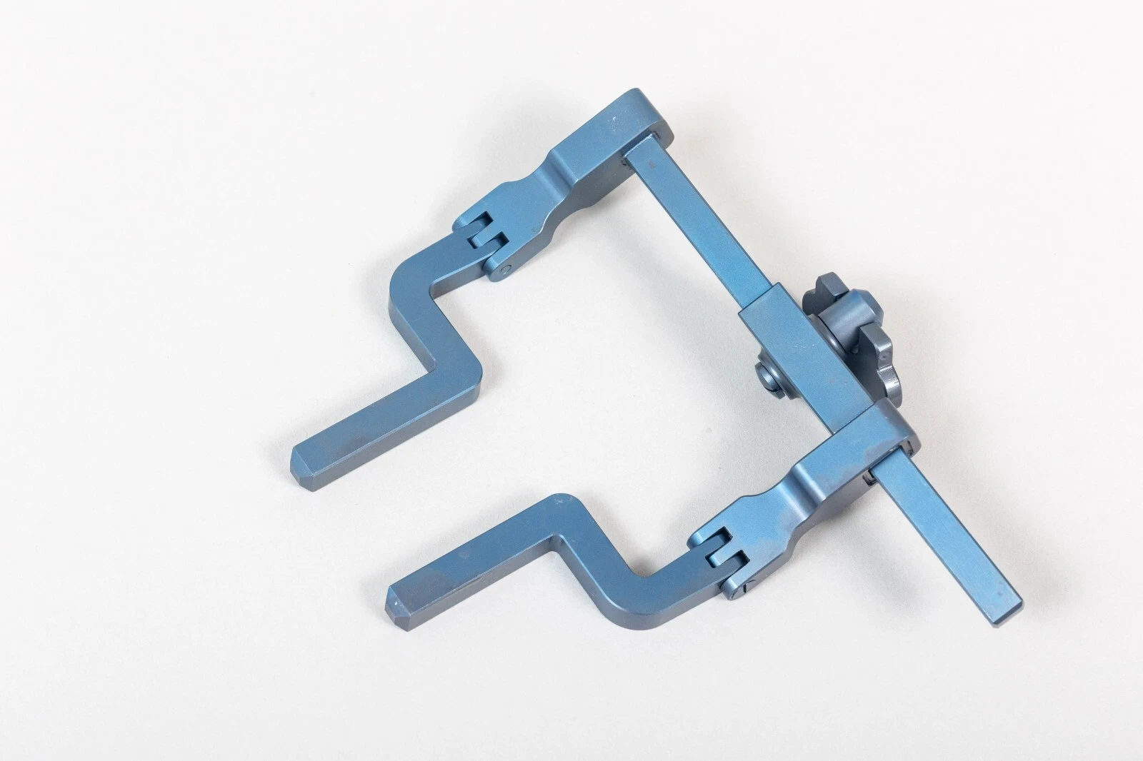 Aesculap McCulloch Titanium Lumbar Retractor - Image 5