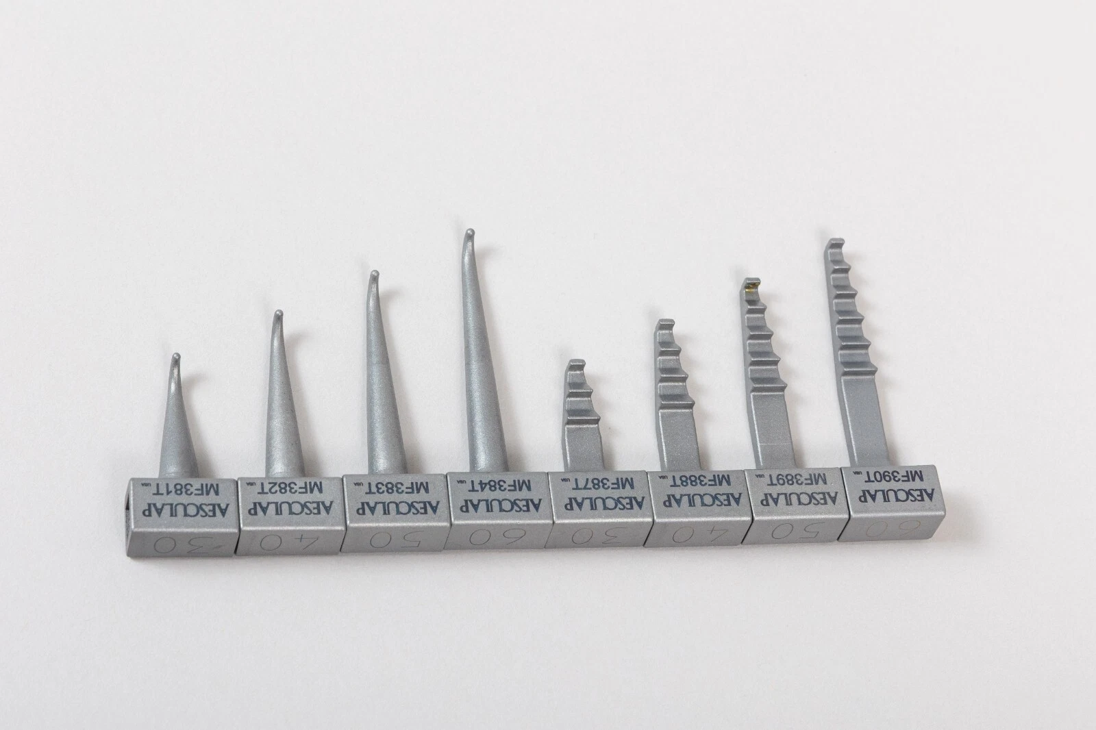 Aesculap McCulloch Titanium Lumbar Retractor - Image 9
